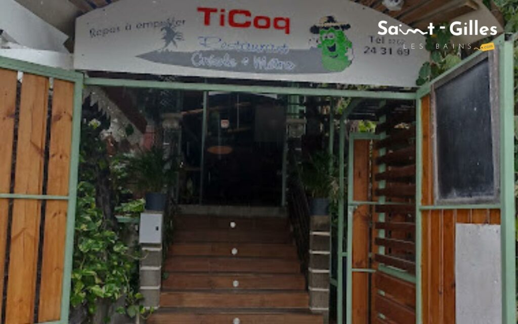Le restaurant Le Ti' Coq à Saint-Gilles Les Bains: Façade