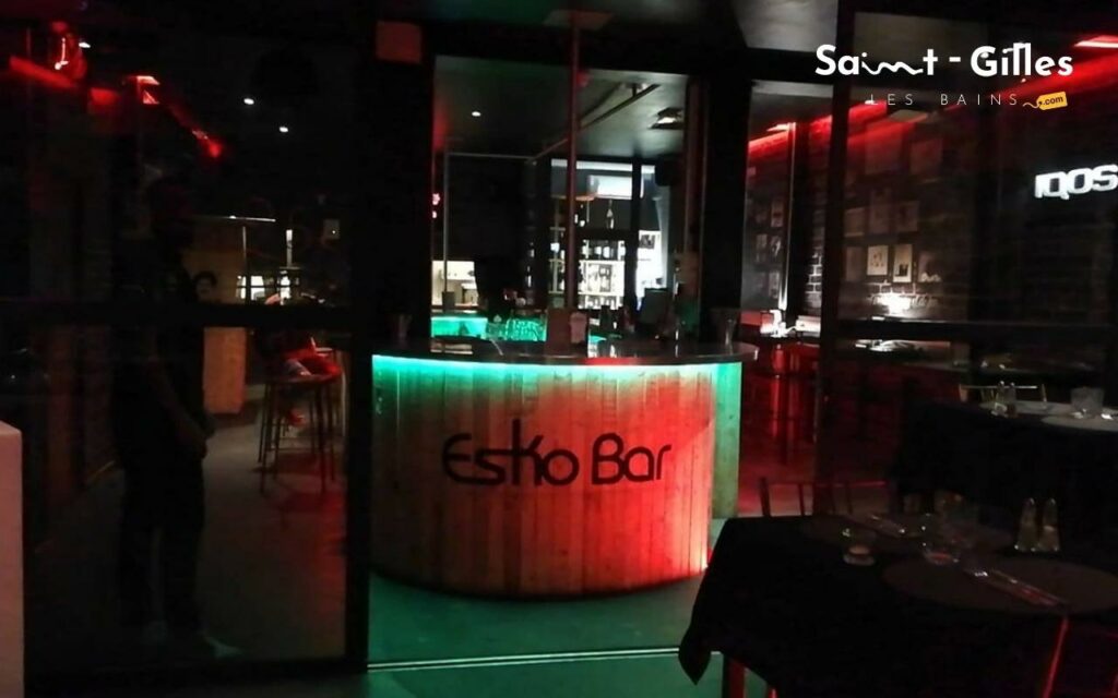 Esko Bar : Restaurant-Bar à Saint-Gilles Les Bains, intérieur à La Réunion