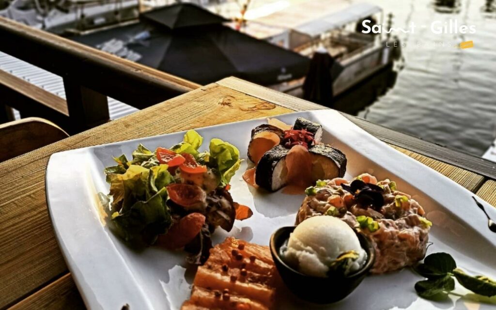 Le Yatcht Club : Restaurant à Saint-Gilles Les Bains, Plat face à la mer