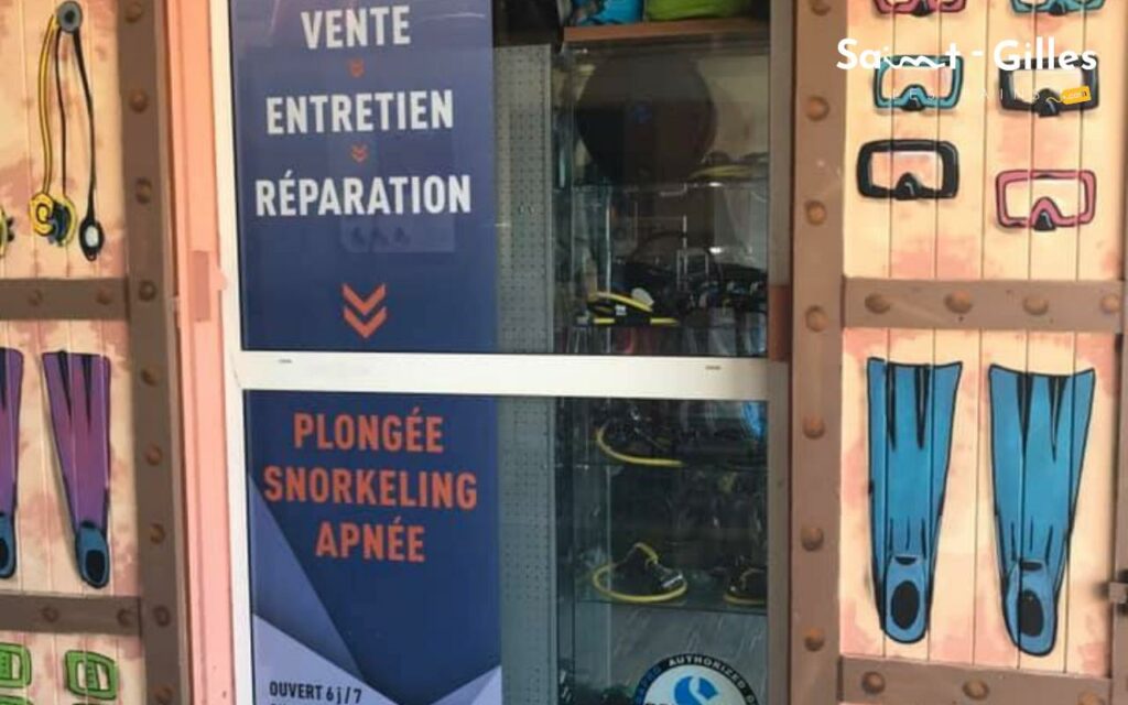Façade de la Boutique du plongeur au Pavillon Alpha à Saint-Gilles Les Bains à La Réunion